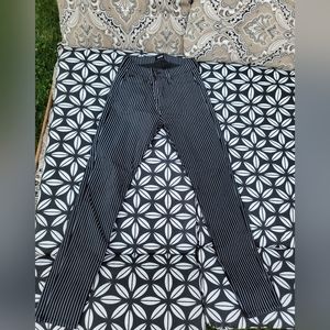 Hudson Nico Mid-Rise Super Skinny Jeans